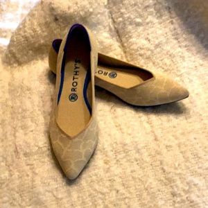 Rothy’s The Point Sahara Gold, size 10.